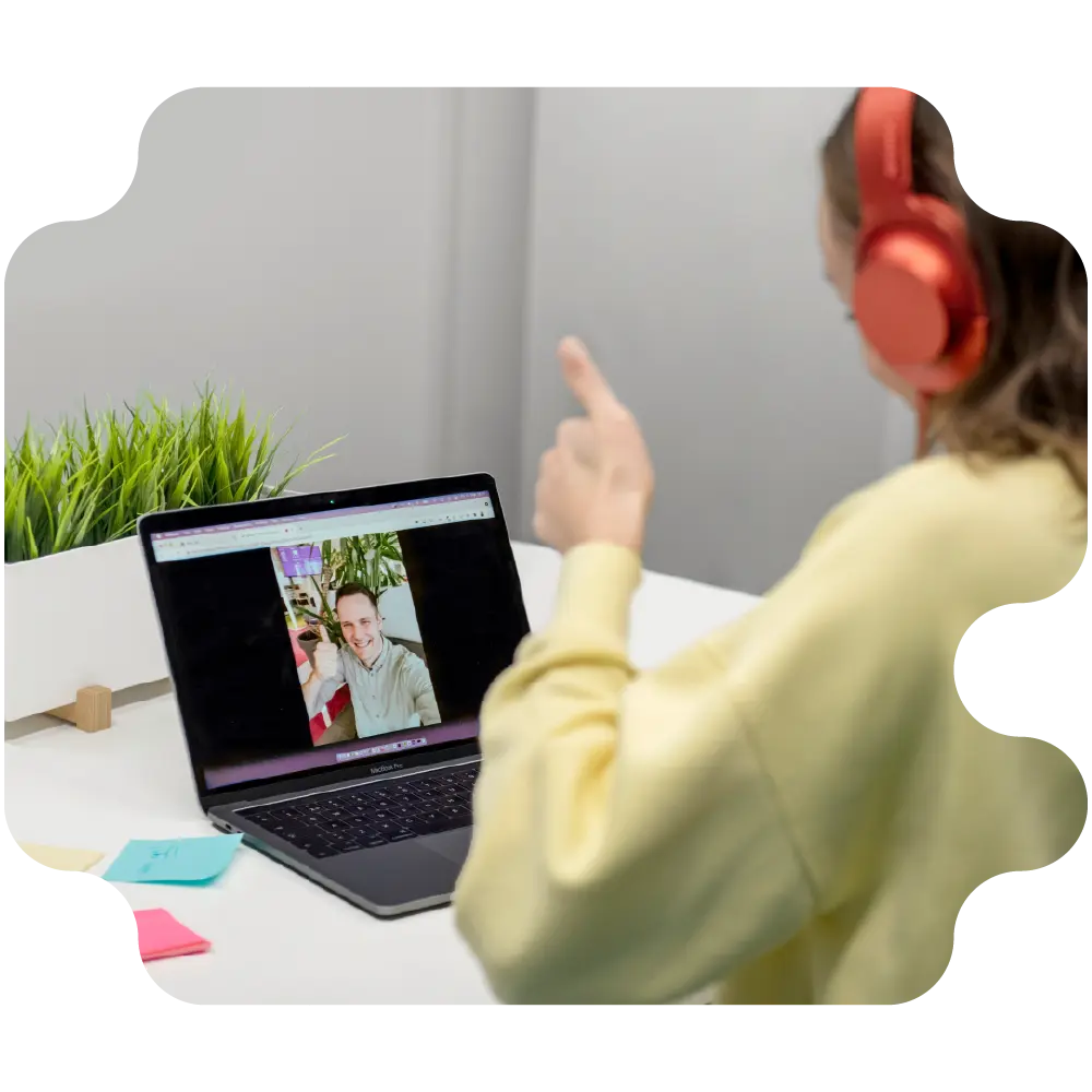 Convert Customers with One-to-One Voice and Video Calls by giosg